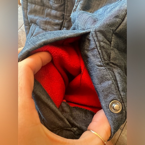 Gap x (RED) fur-trim puffer vest - Picture 6 of 13